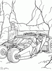 Batman aspetta fuori dalla batmobile