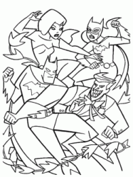 Batman mentre lotta contro Catwoman e Joker