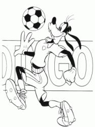 Pippo gioca a calcio