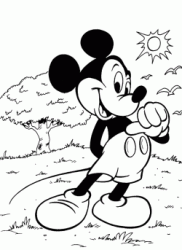 Topolino felice nel prato