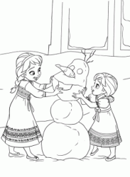 Elsa e Anna bambine giocano con il pupazzo di neve Olaf