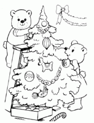Orsetti addobbano l'albero di Natale